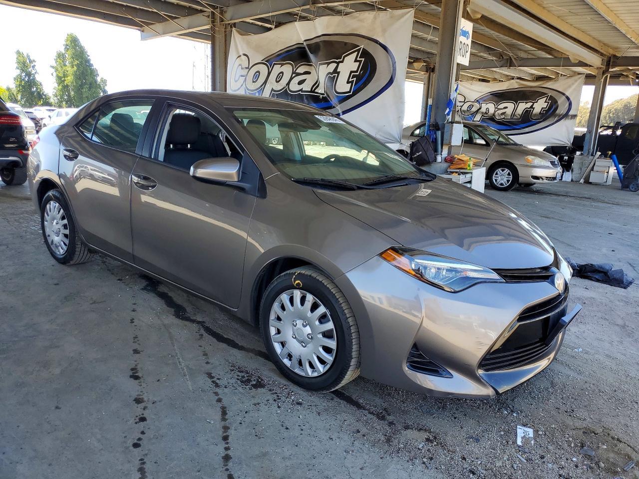 2018 TOYOTA COROLLA