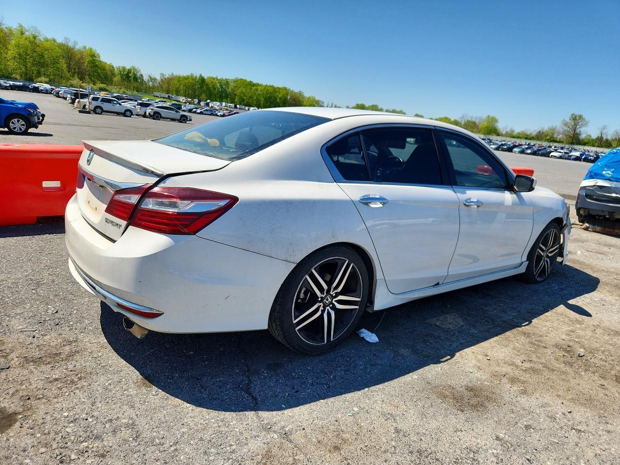 2016 HONDA ACCORD