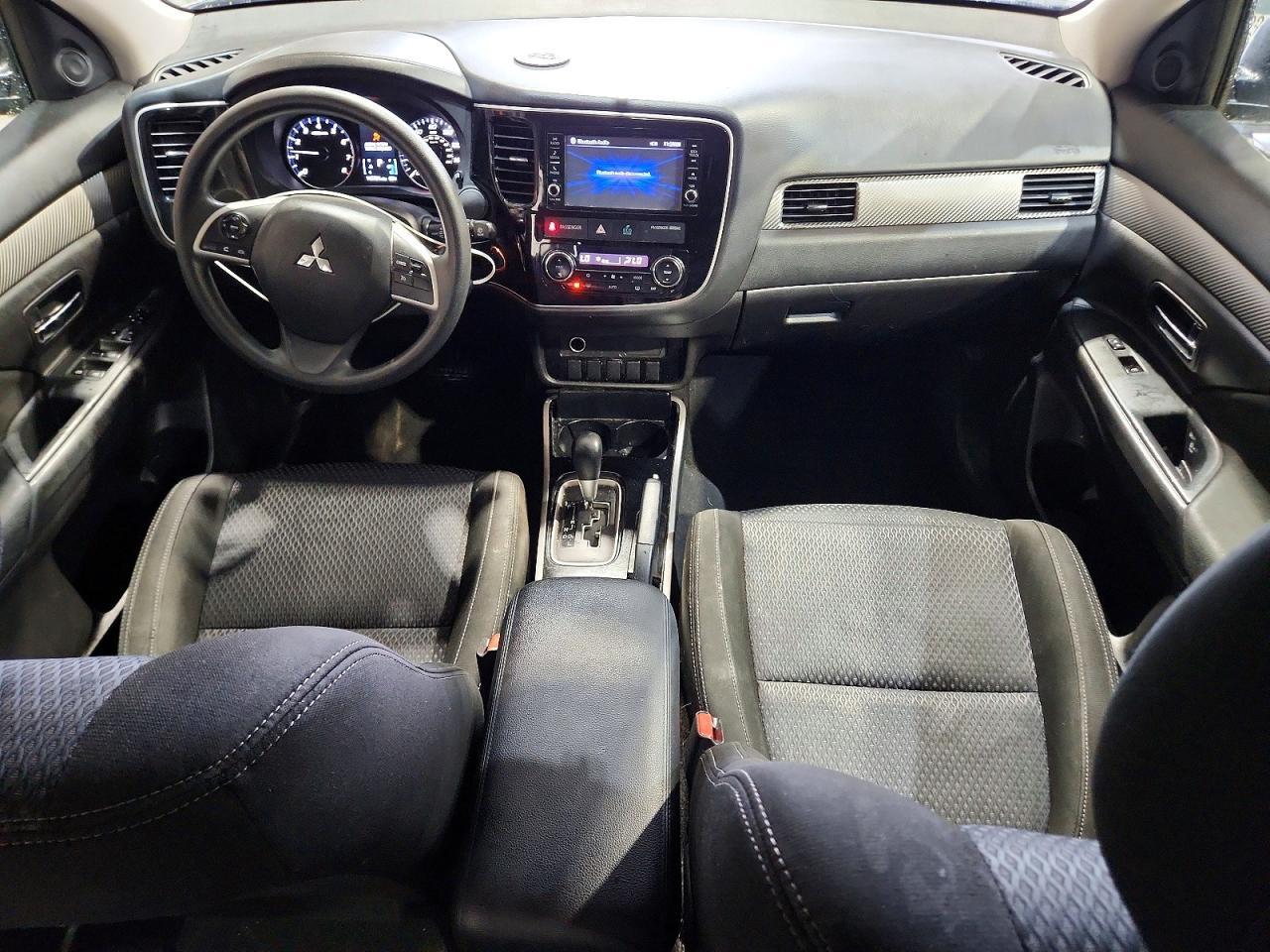 2018 MITSUBISHI outlander
