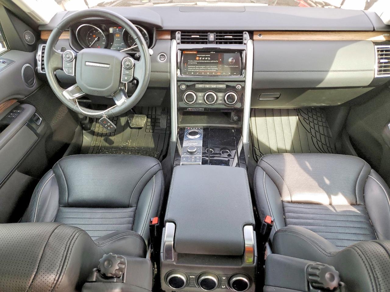 2017 LAND ROVER Discovery