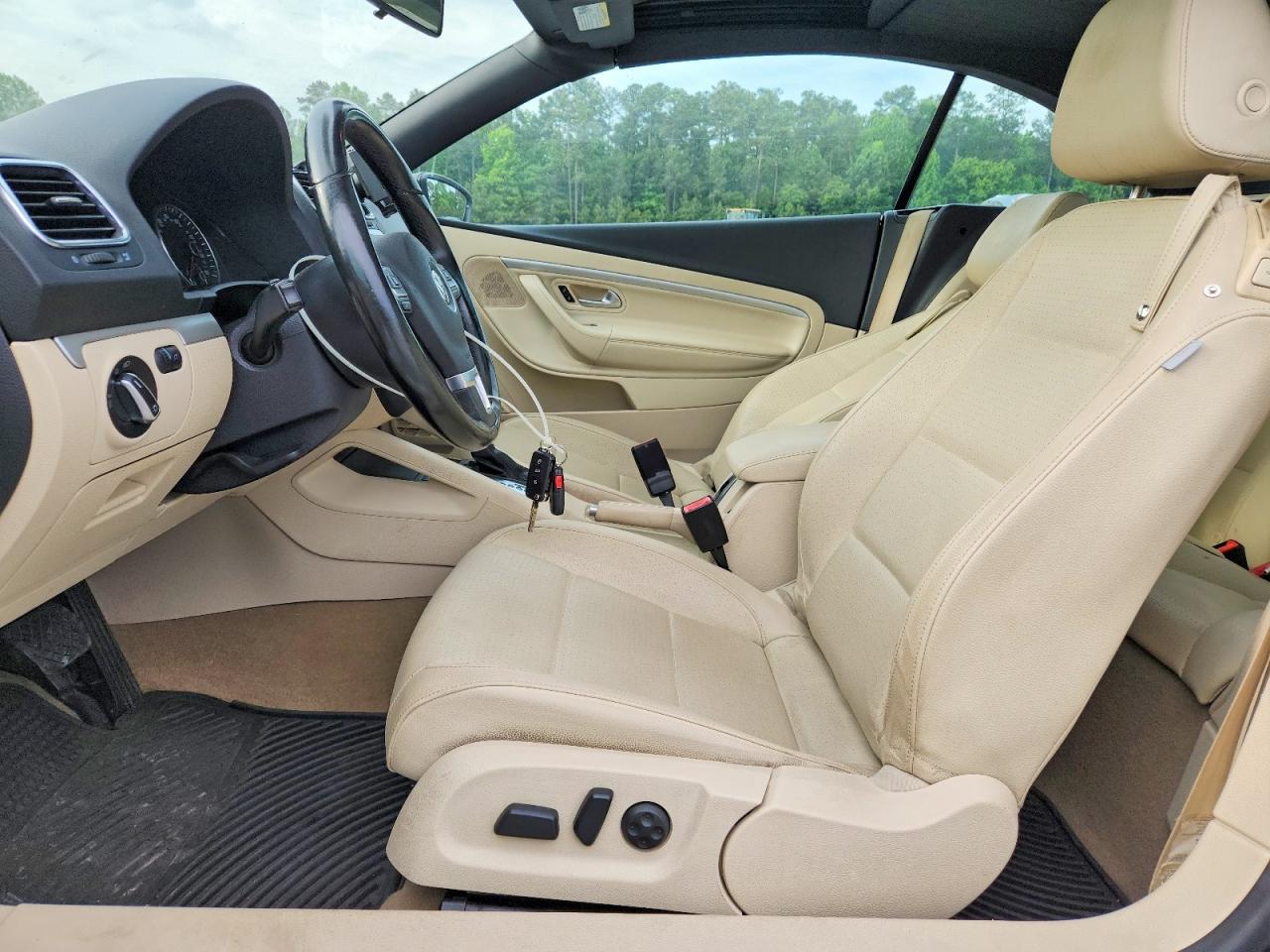 2015 VOLKSWAGEN EOS