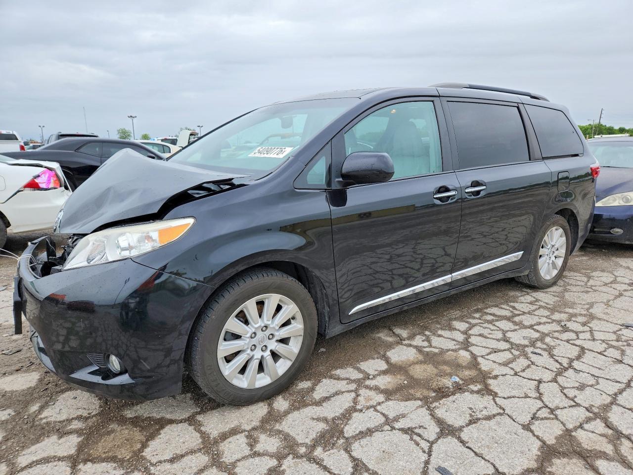 2015 TOYOTA SIENNA