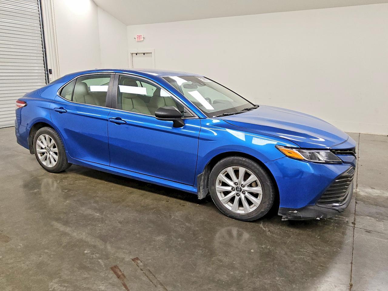 2019 TOYOTA CAMRY