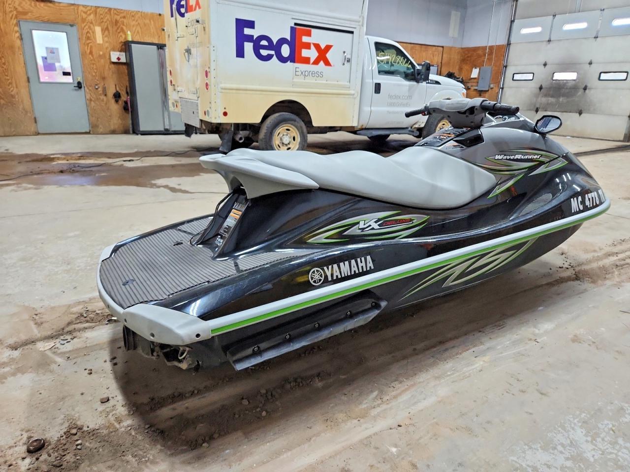 2011 Yam Wave Runner Vx110