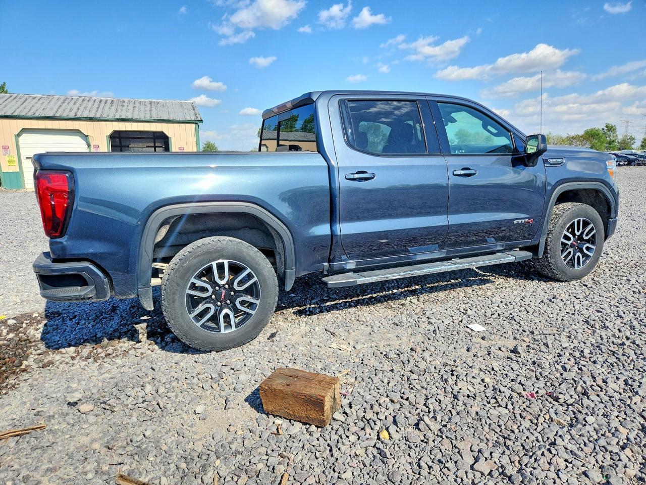 2021 GMC Sierra