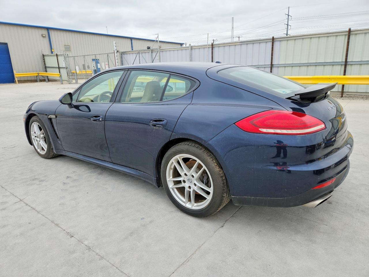 2014 PORSCHE Panamera