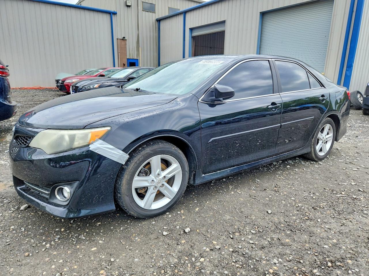2013 TOYOTA CAMRY