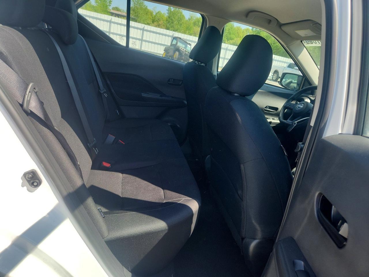 2025 NISSAN KICKS