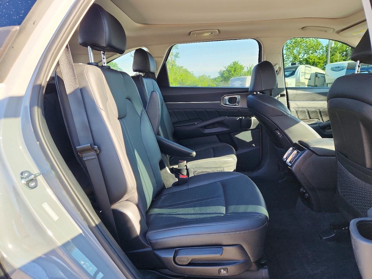 2023 KIA SORENTO