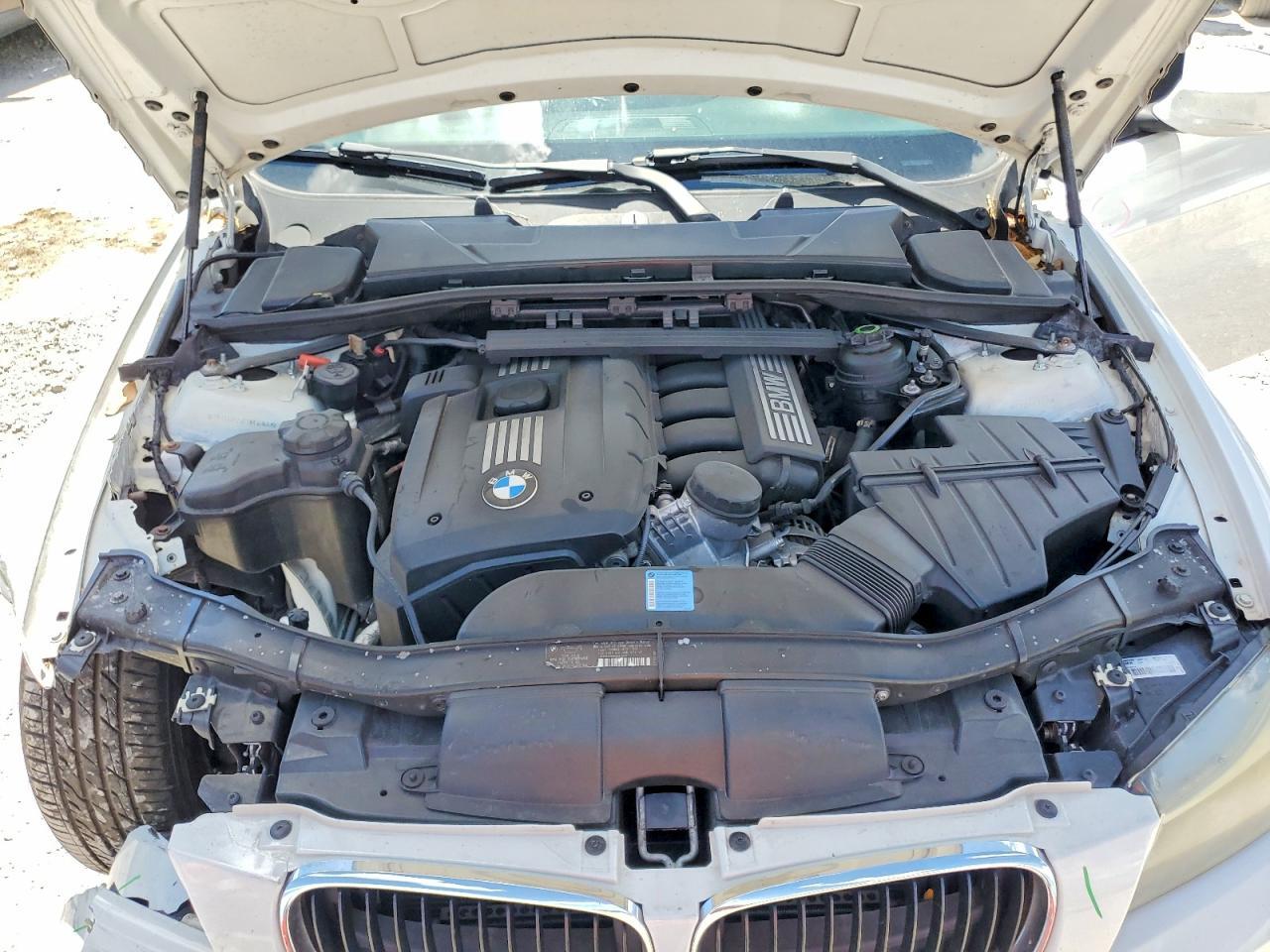 2011 BMW 3 SERIES