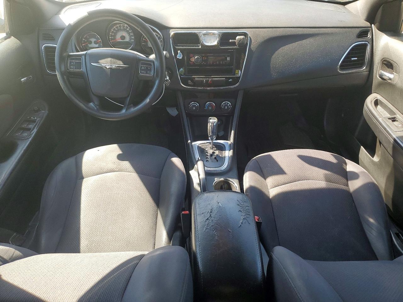 2014 CHRYSLER 200