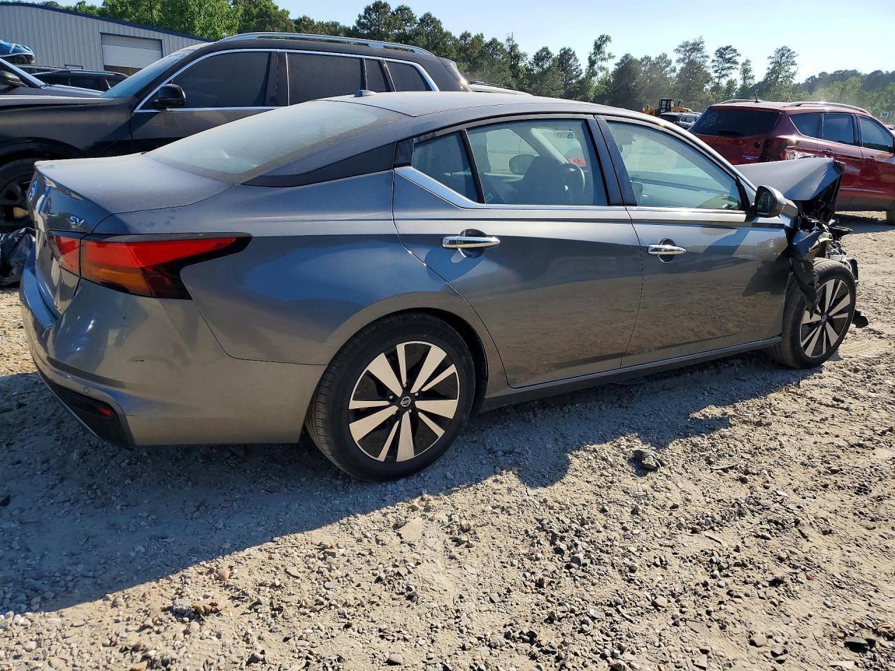 2022 NISSAN ALTIMA