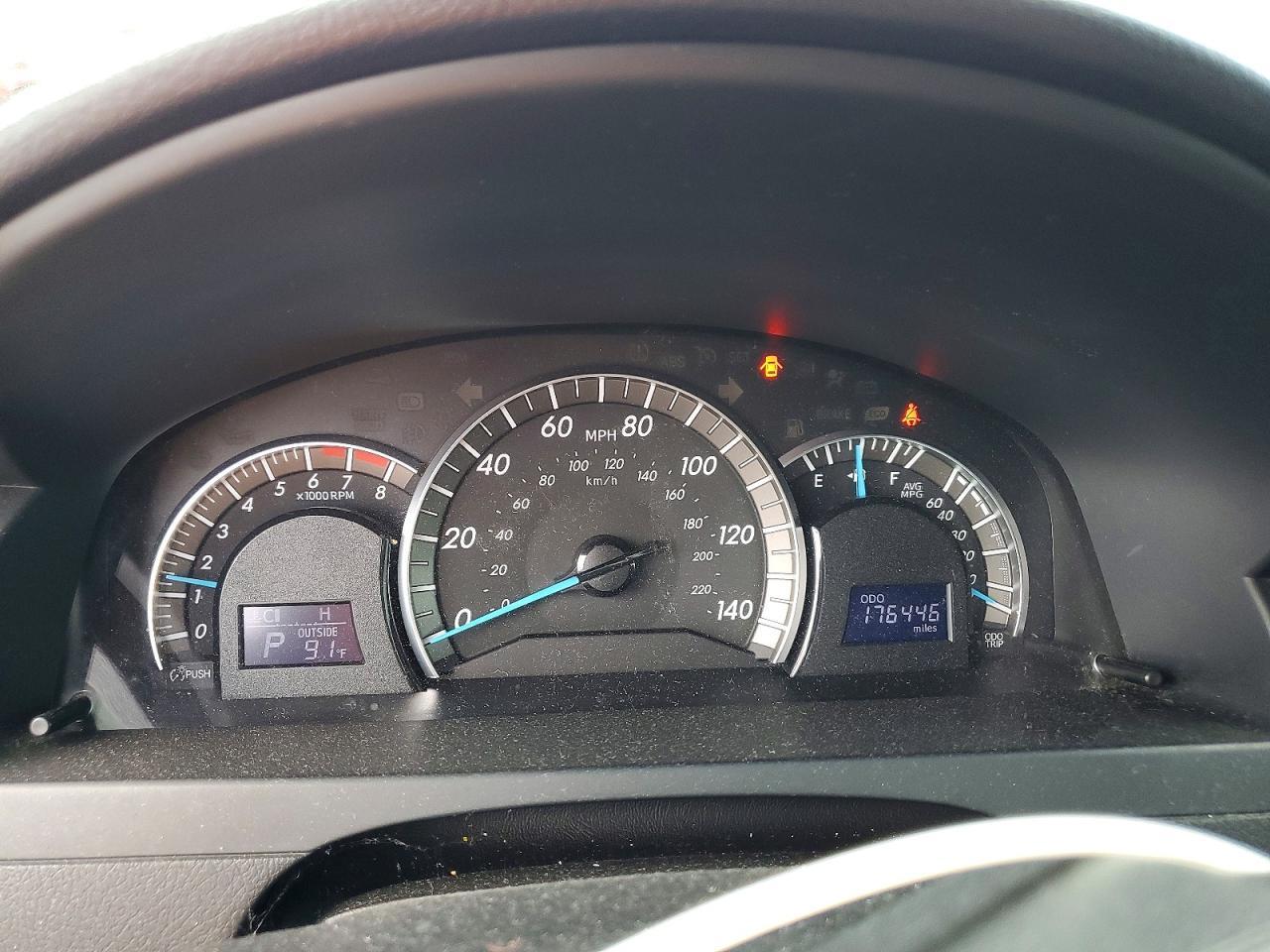 2014 TOYOTA CAMRY