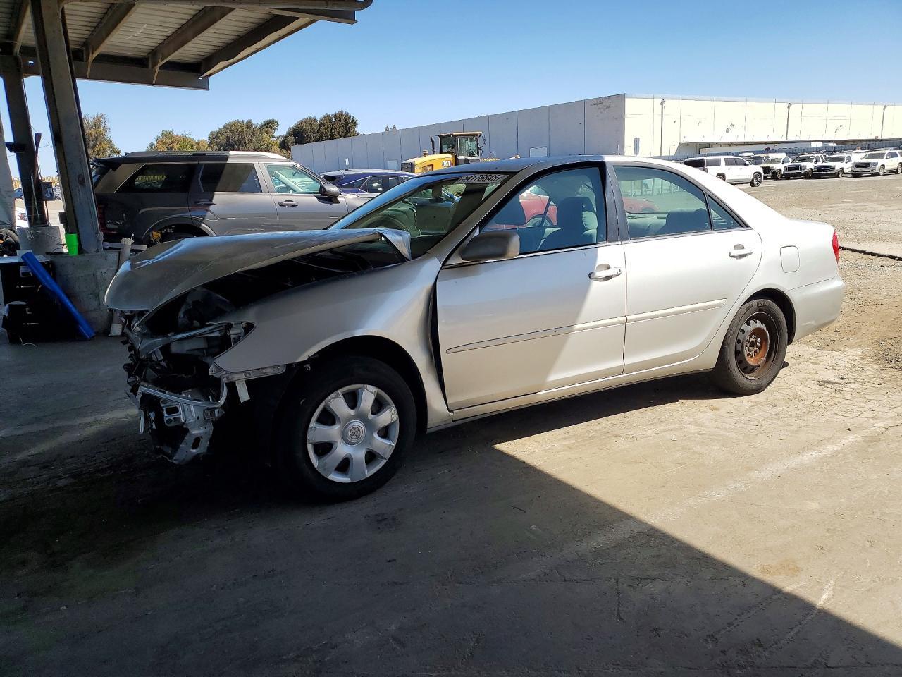 2004 TOYOTA CAMRY