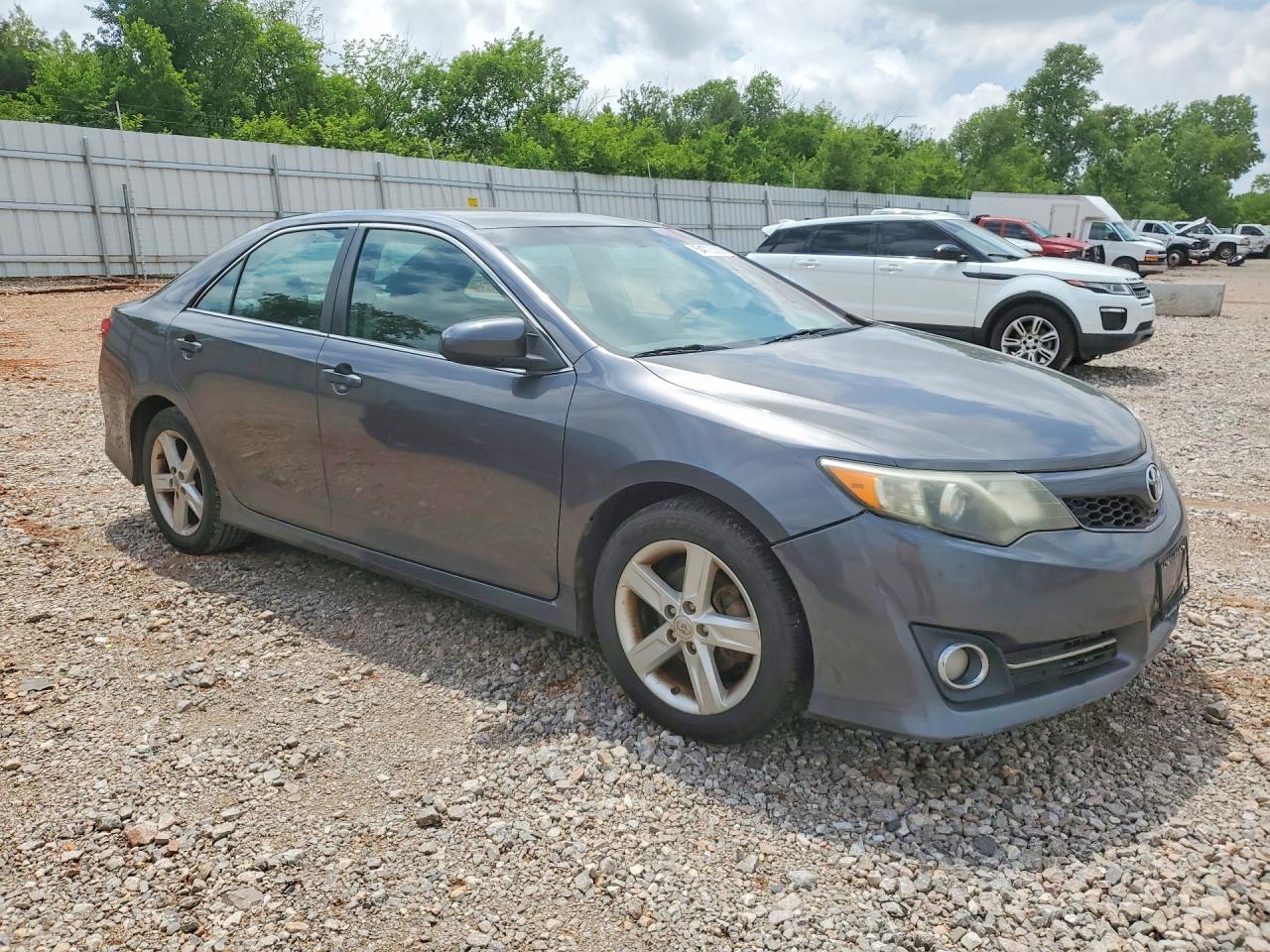 2014 TOYOTA CAMRY