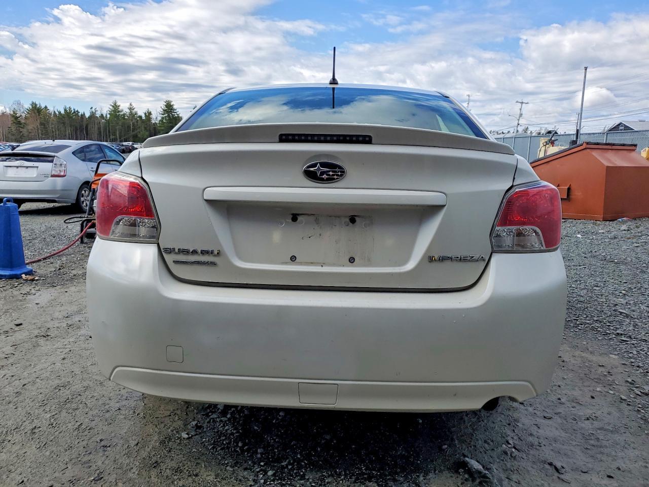 2014 SUBARU IMPREZA