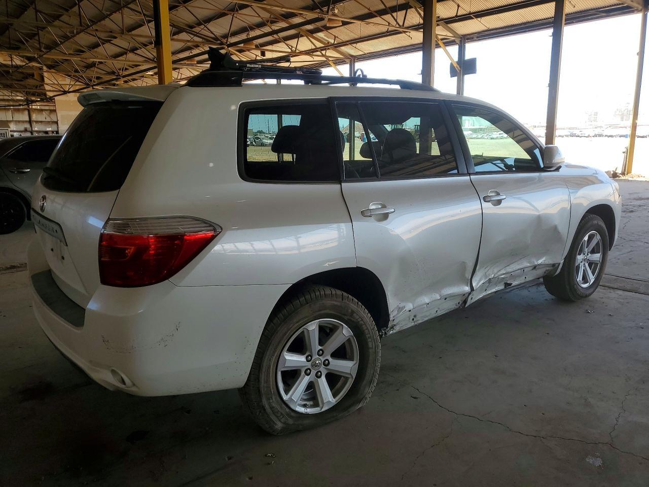 2010 TOYOTA HIGHLANDER