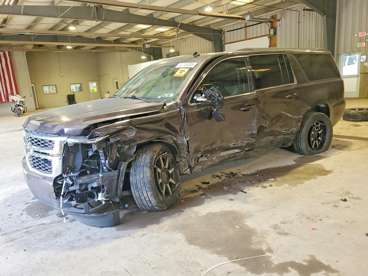 2015 CHEVROLET Suburban