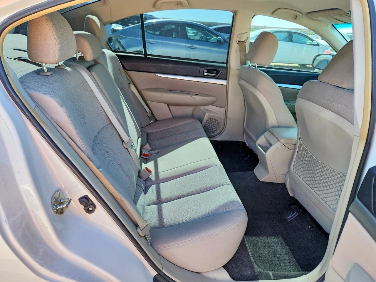 2014 SUBARU Legacy