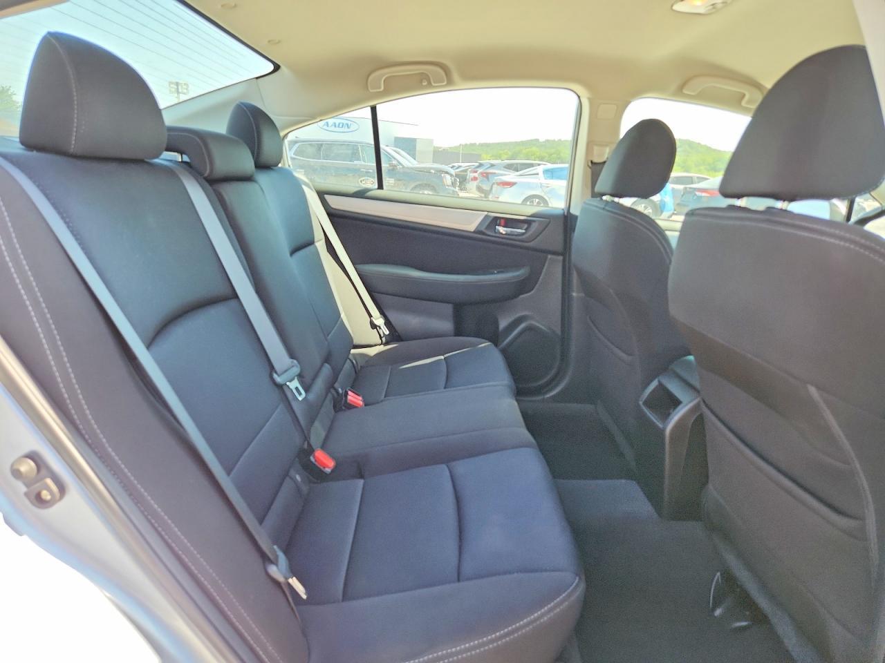 2017 SUBARU Legacy