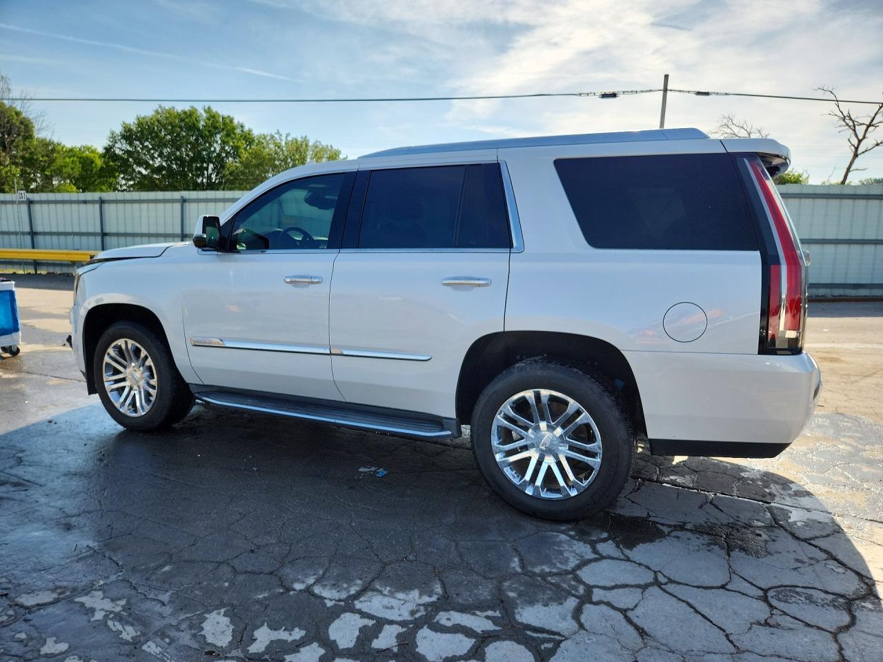 2016 CADILLAC ESCALADE