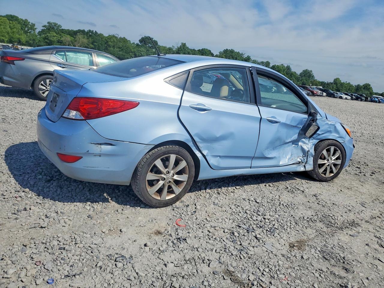 2014 HYUNDAI ACCENT