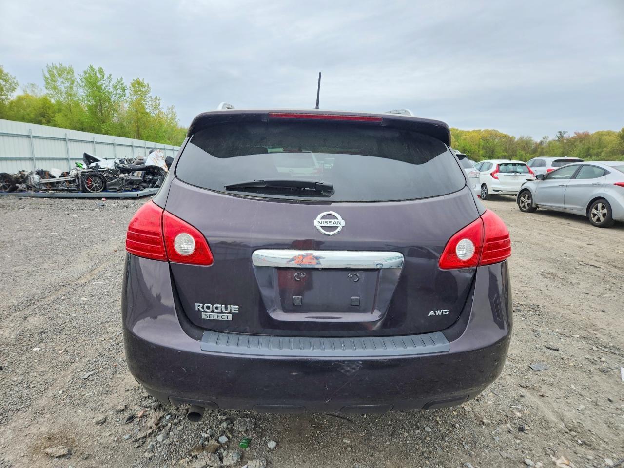 2015 NISSAN ROGUE