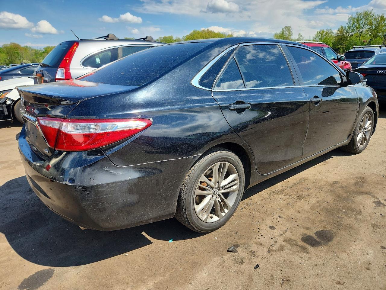 2017 TOYOTA CAMRY