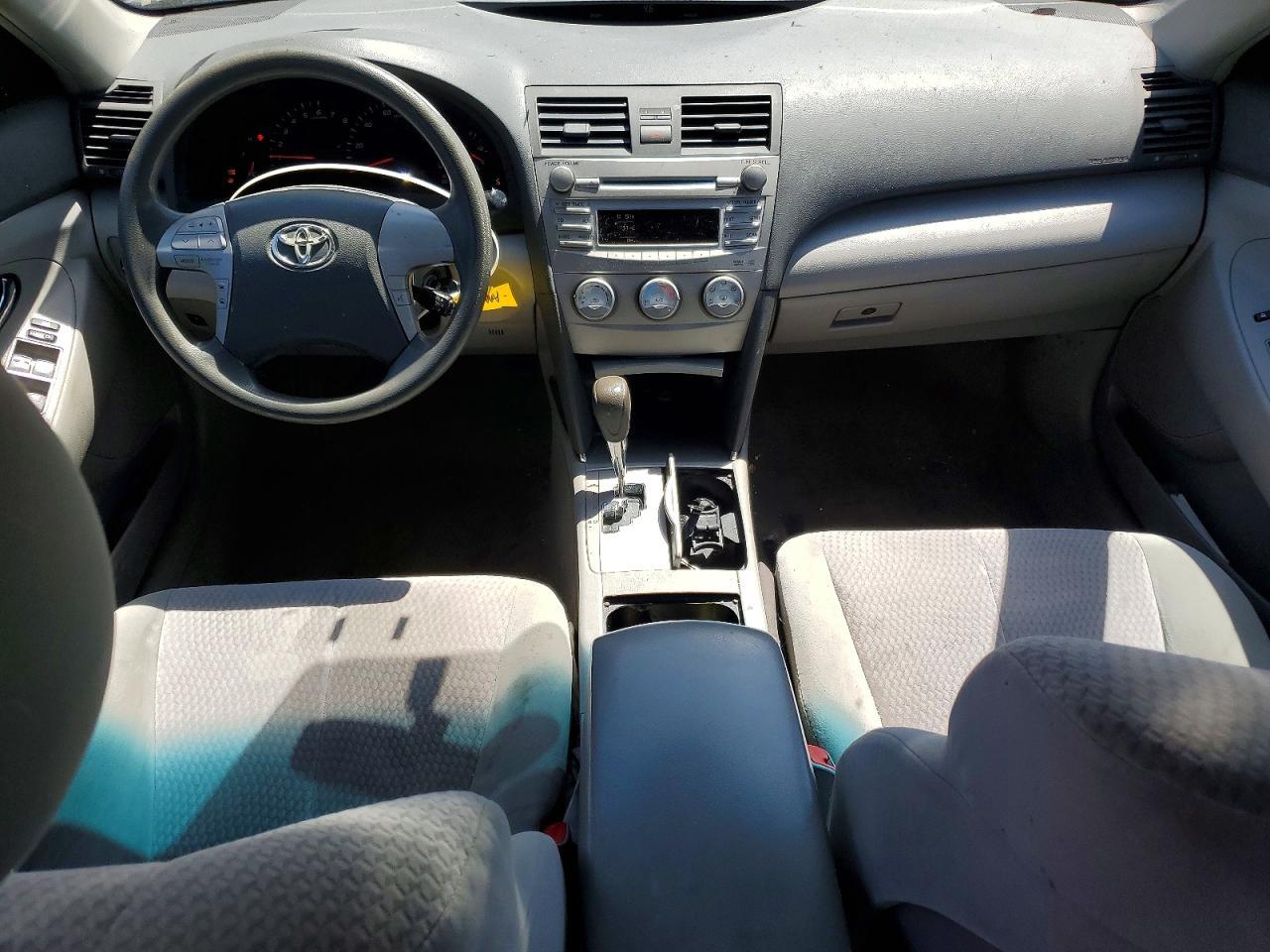 2011 TOYOTA CAMRY