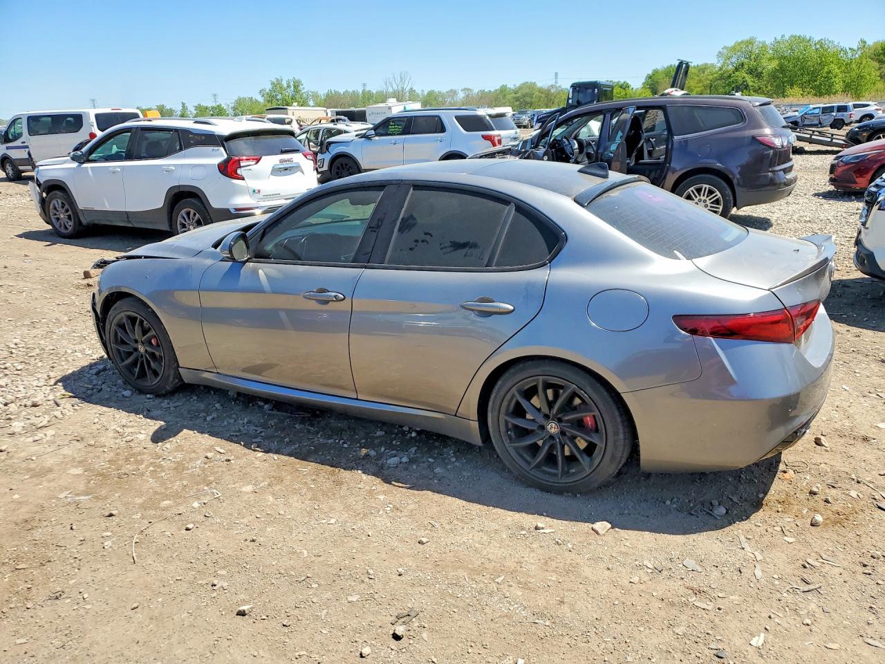 2017 ALFA ROMEO Giulia