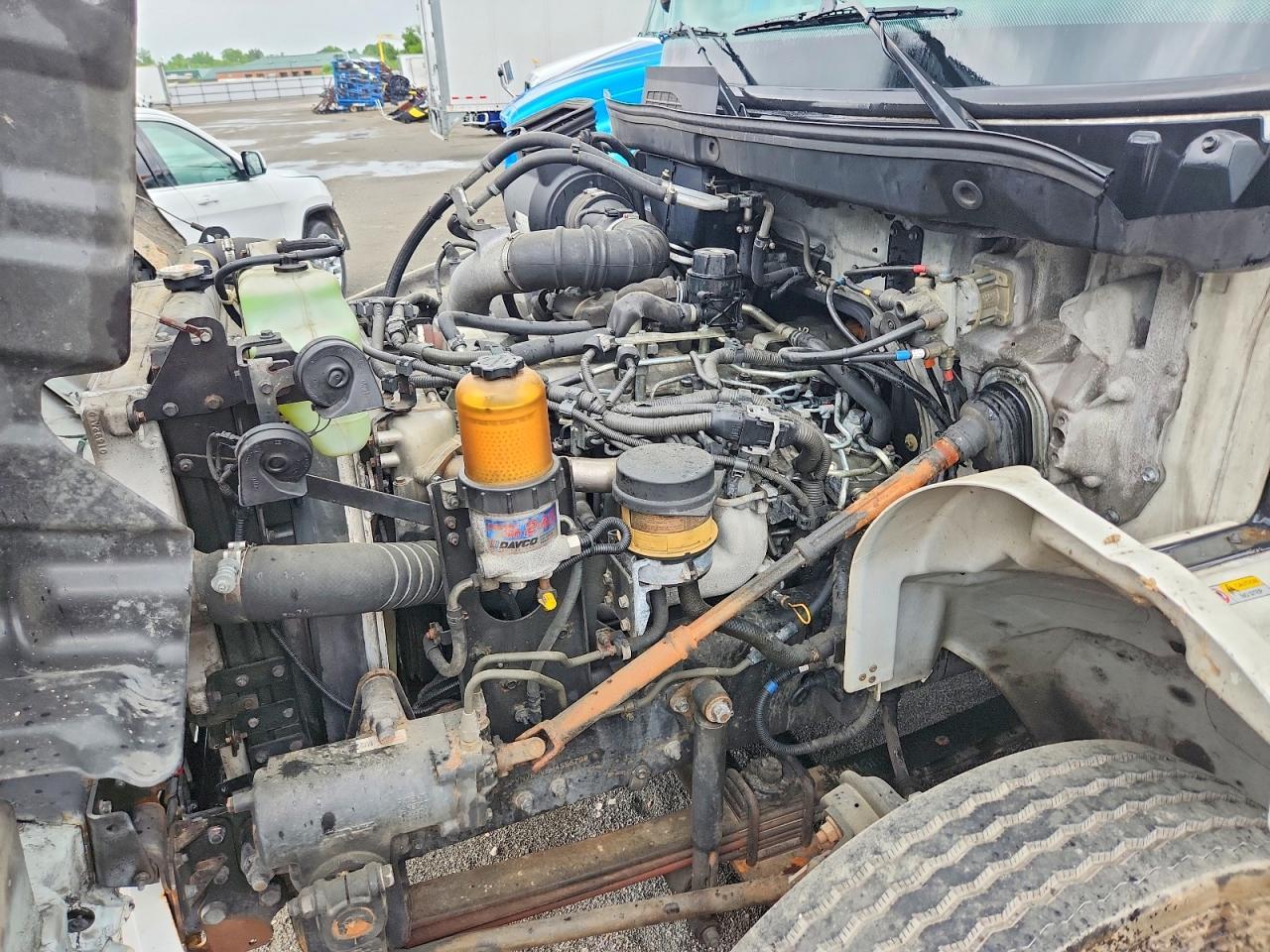 2017 HINO 338