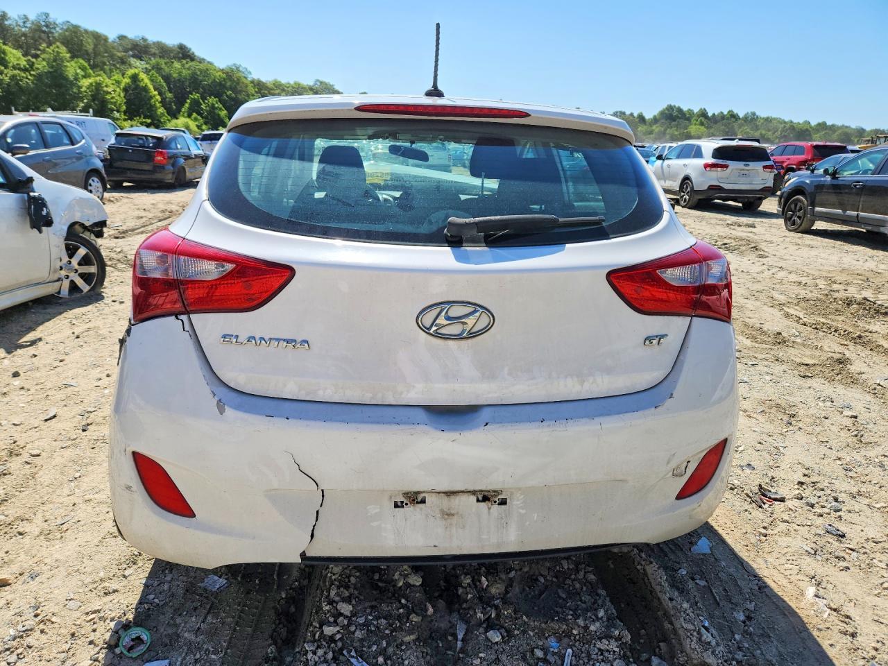 2016 HYUNDAI ELANTRA