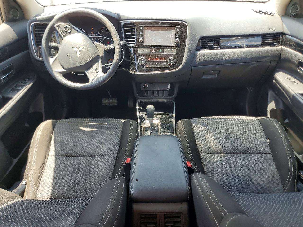 2019 MITSUBISHI outlander