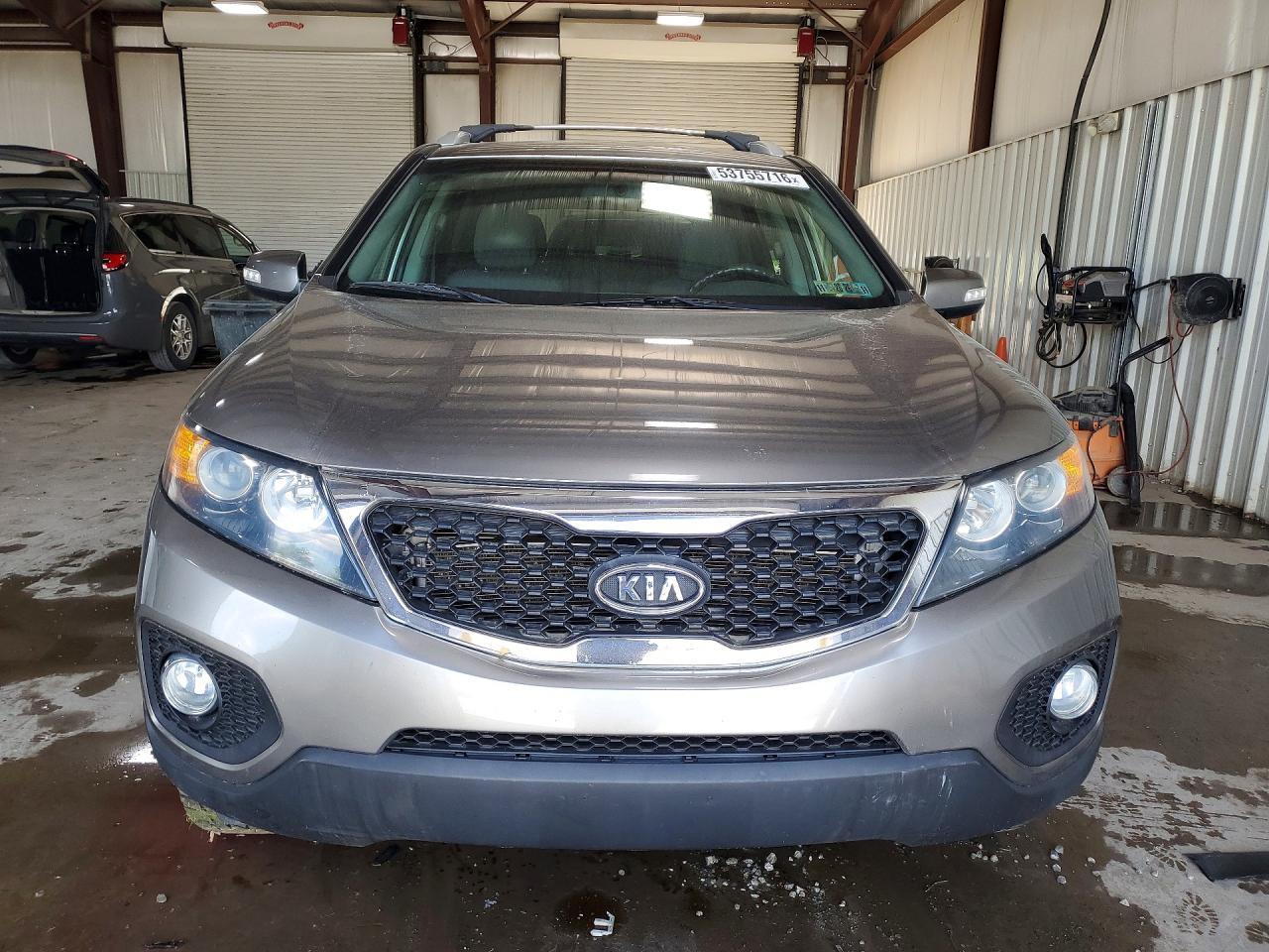 2013 KIA SORENTO