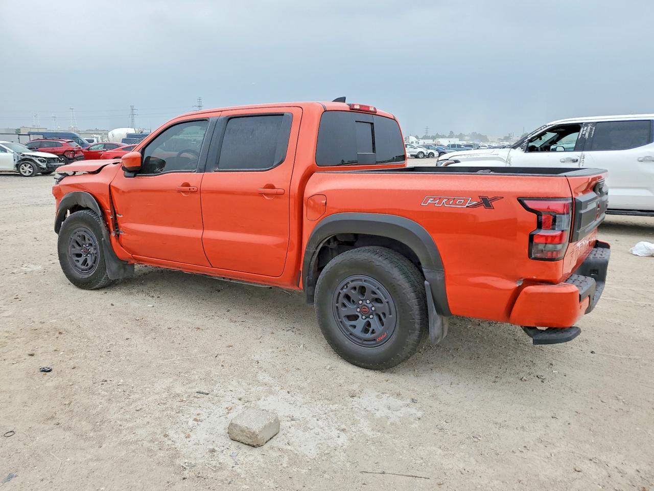 2025 NISSAN Frontier