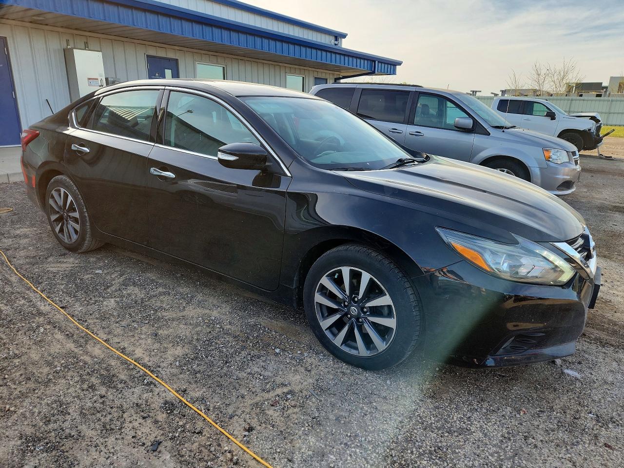 2017 NISSAN ALTIMA