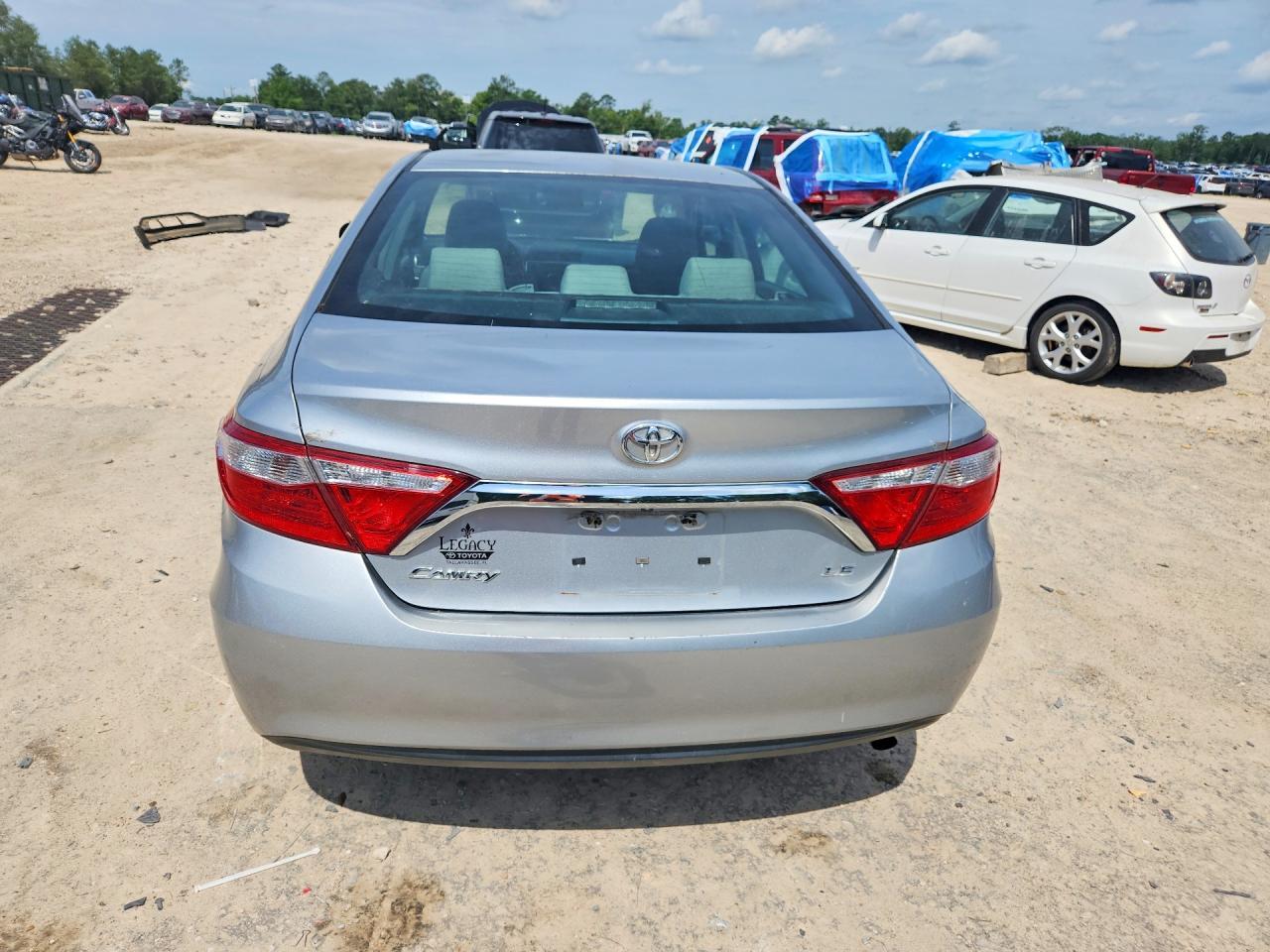 2017 TOYOTA CAMRY