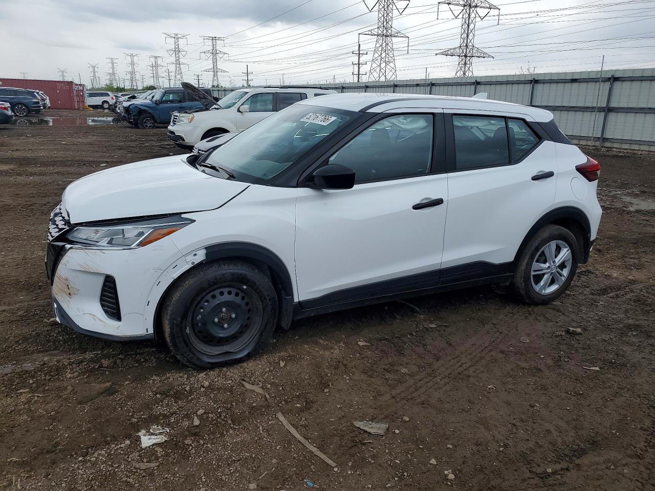 2025 NISSAN KICKS