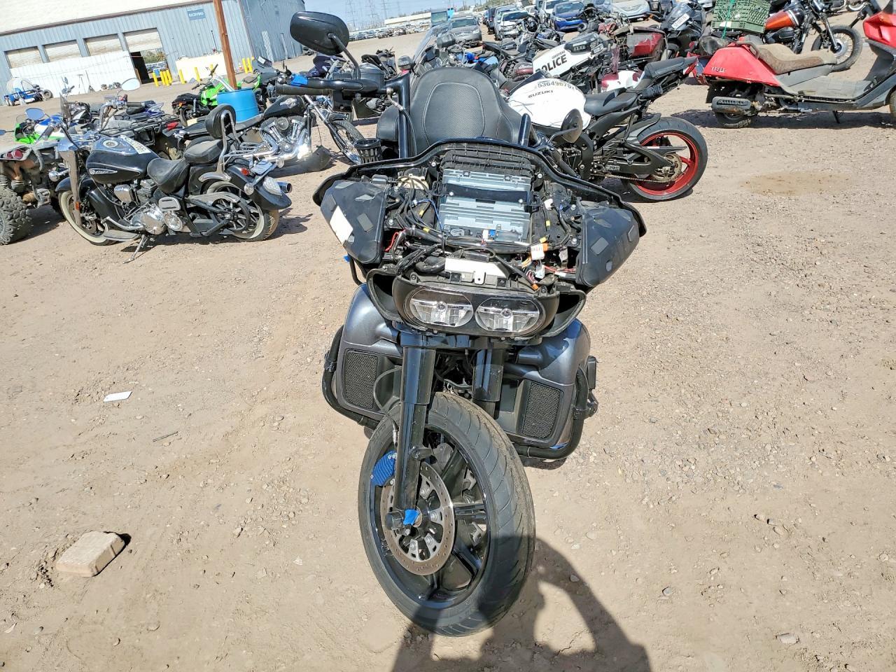 2021 HARLEY-DAVIDSON FLTRK