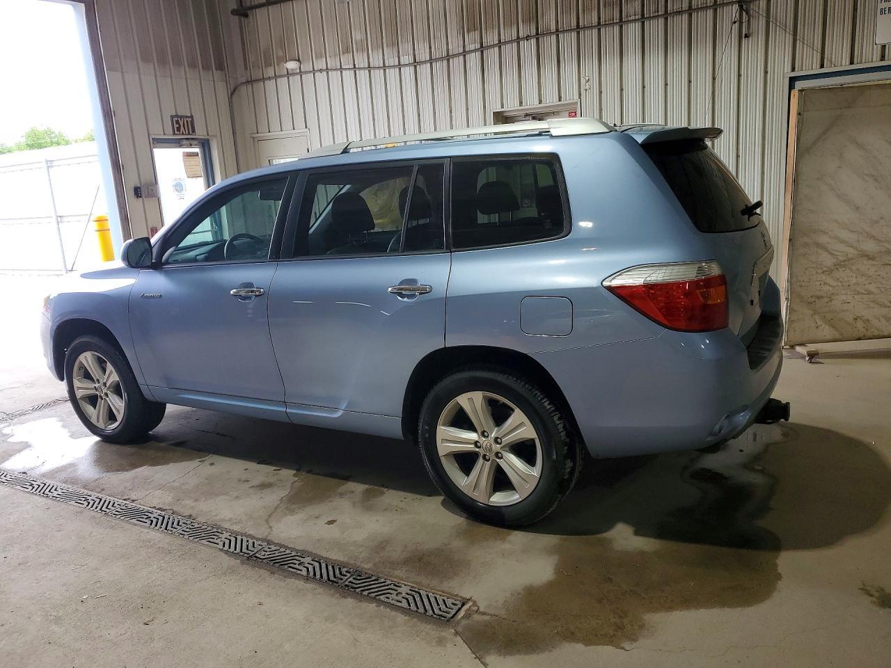 2010 TOYOTA HIGHLANDER