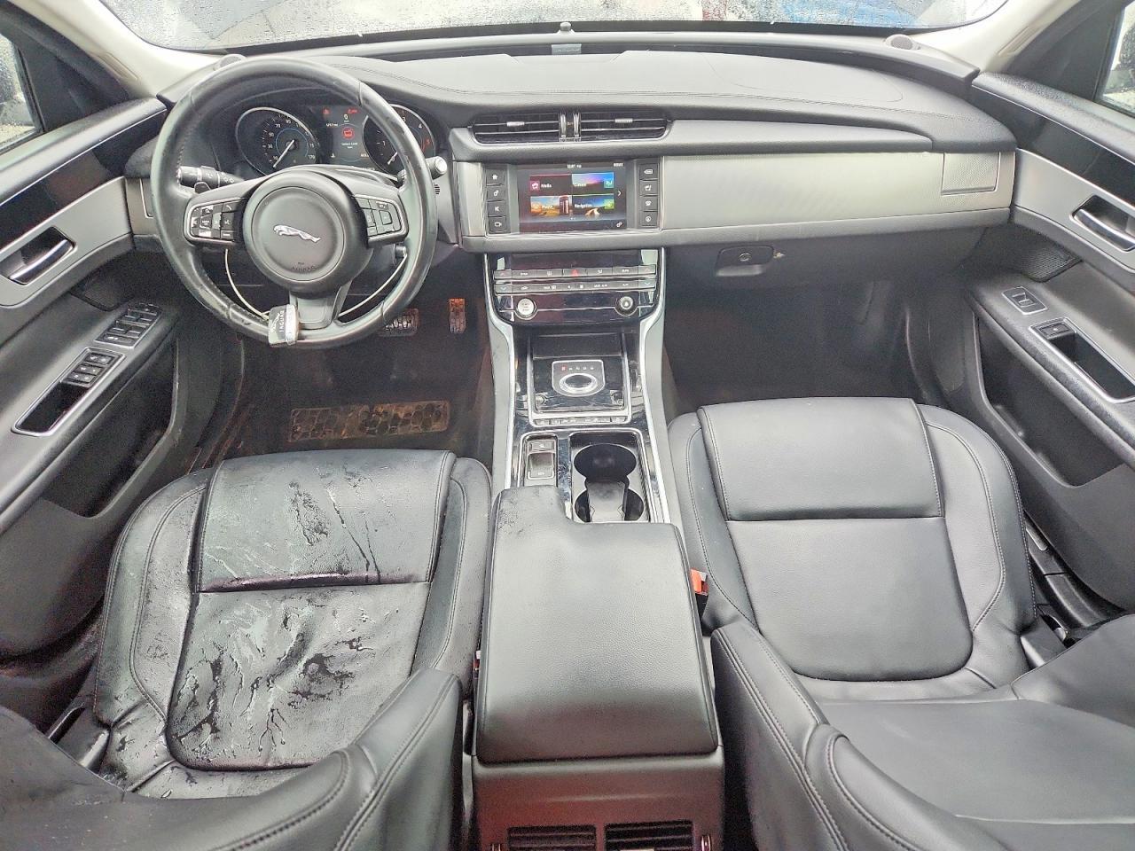 2017 JAGUAR XF