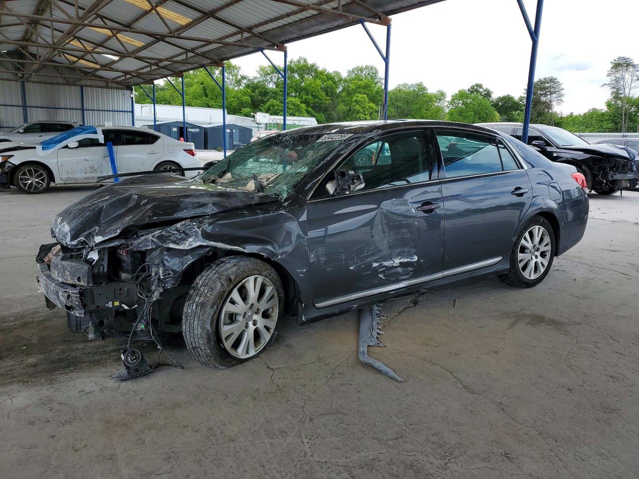 2012 TOYOTA Avalon