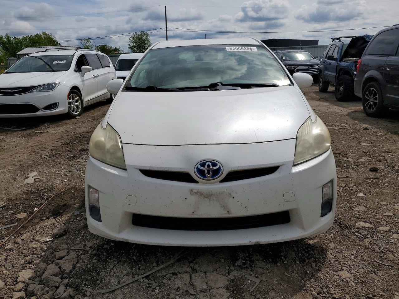 2011 TOYOTA PRIUS