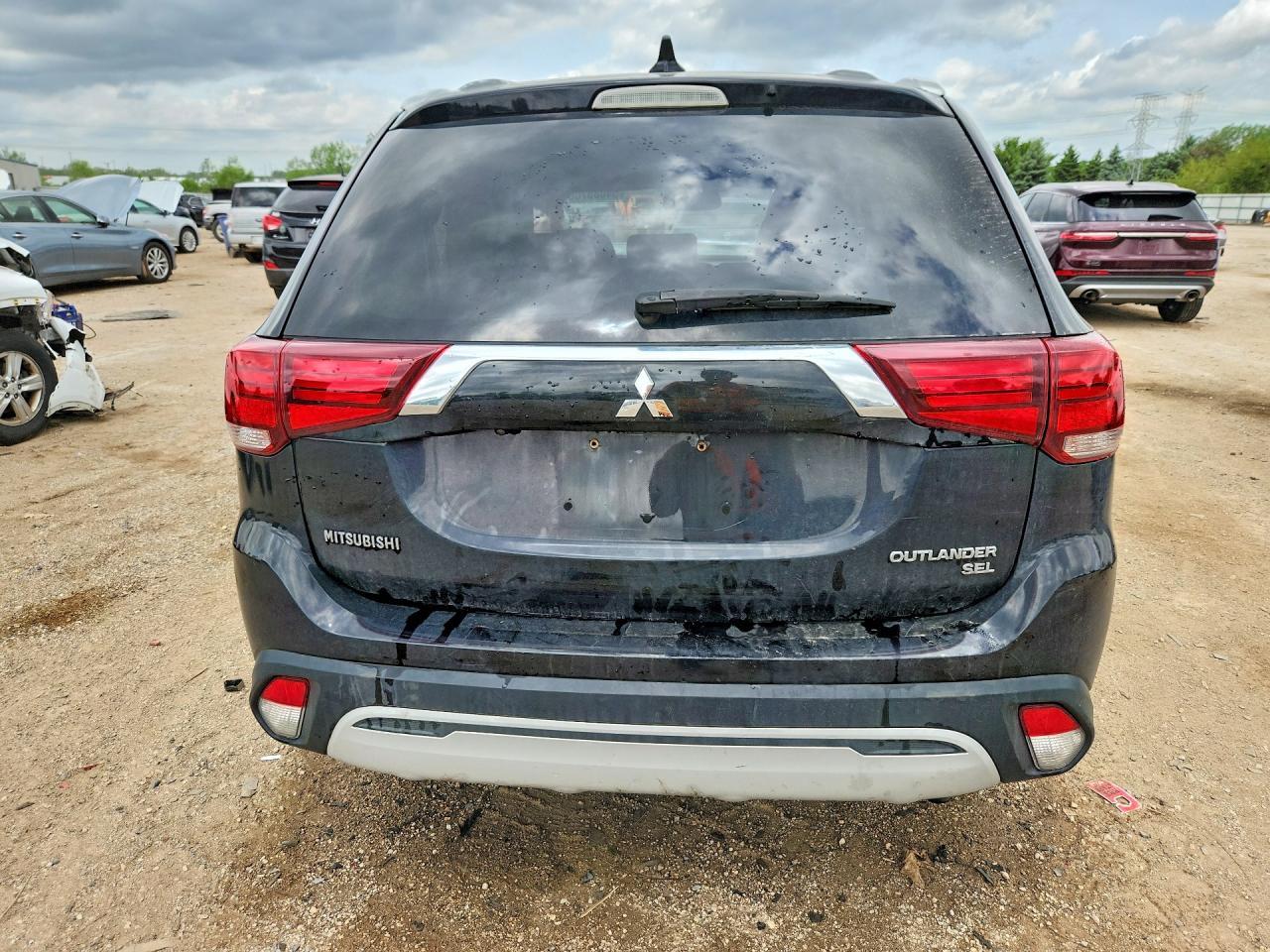 2019 MITSUBISHI outlander