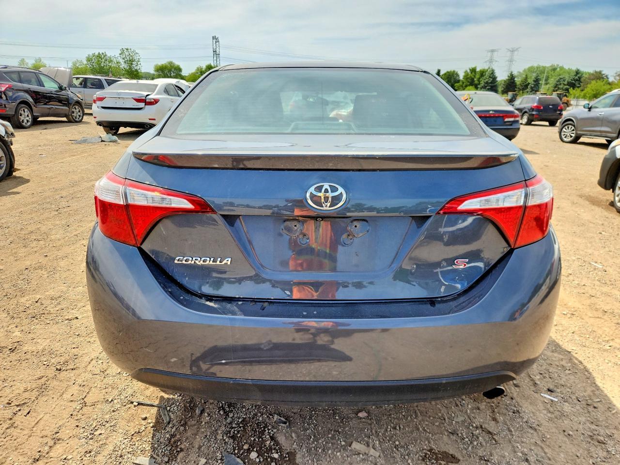 2015 TOYOTA COROLLA