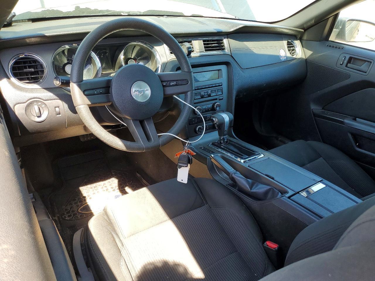 2010 FORD MUSTANG