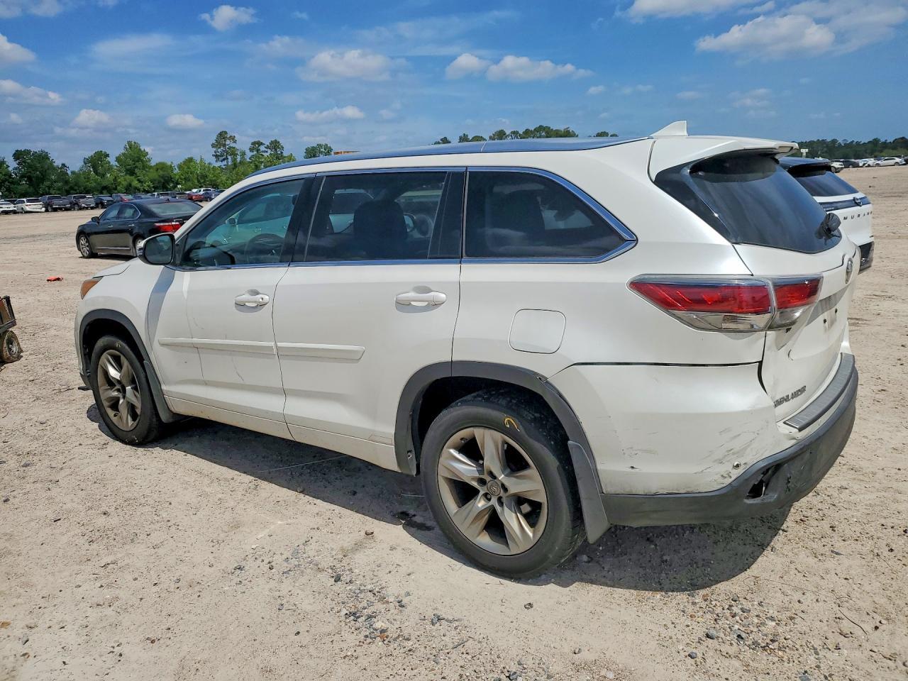 2014 TOYOTA HIGHLANDER