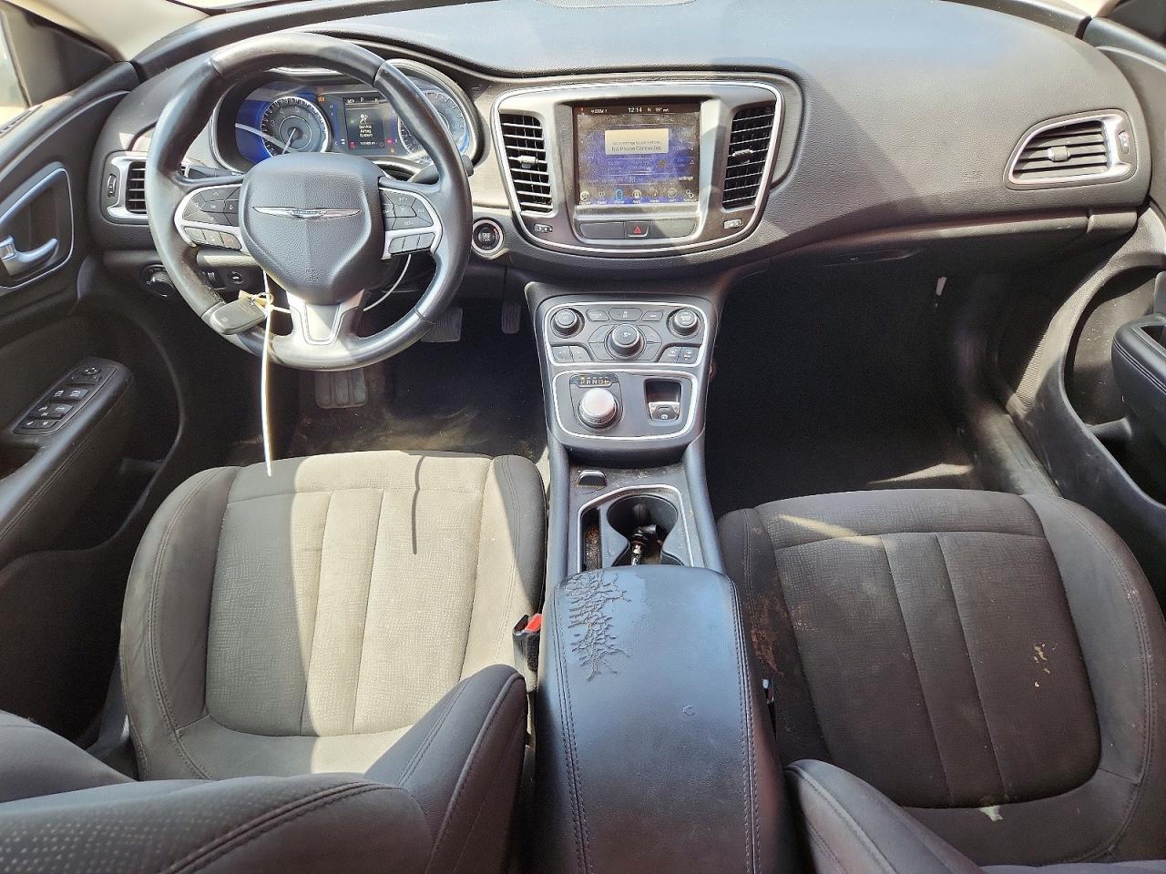 2016 CHRYSLER 200