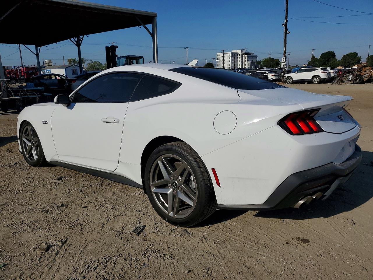 2025 FORD MUSTANG