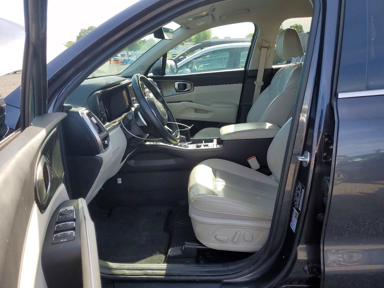 2023 KIA SORENTO